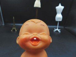 squeaker boy france face